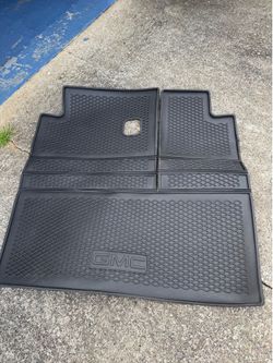 Acadia Trunk mat