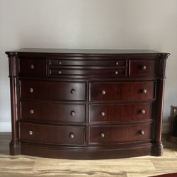 Rooms To Go Solid Wood Dresser