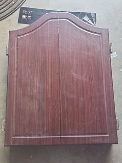 NEW Cherry wood Bandit dartboard