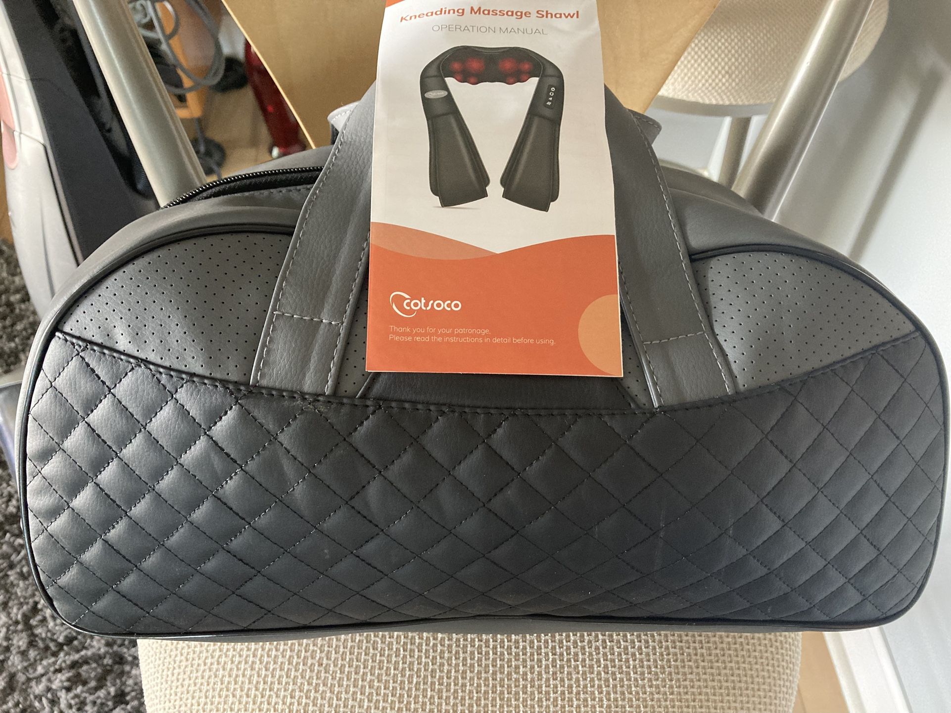 Used 1x Cordless Neck & Shoulder Massage w/Heat (Johnstown Ohio)