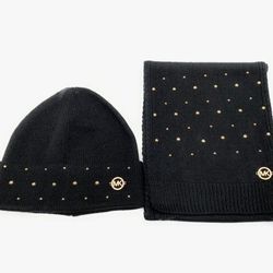 Michael Kors Ladies Beanie  And Scarf Set