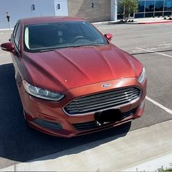 2014 Ford Fusion SE- $4000