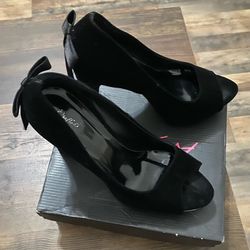 Black heels