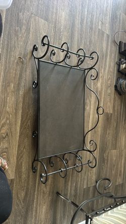 Rod iron pet bed