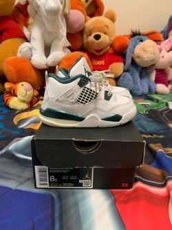 Jordan 4’s