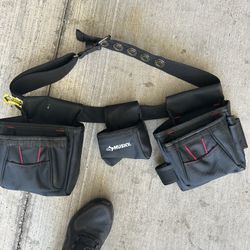 Husky Carpenter Bags