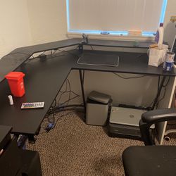 Gaming Desk & Chair 
