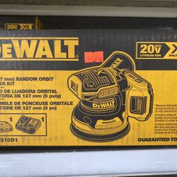 Dewalt XR Orbital Sanding Kit With Battery And Charger
