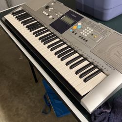 Yamaha Beginner’s Piano