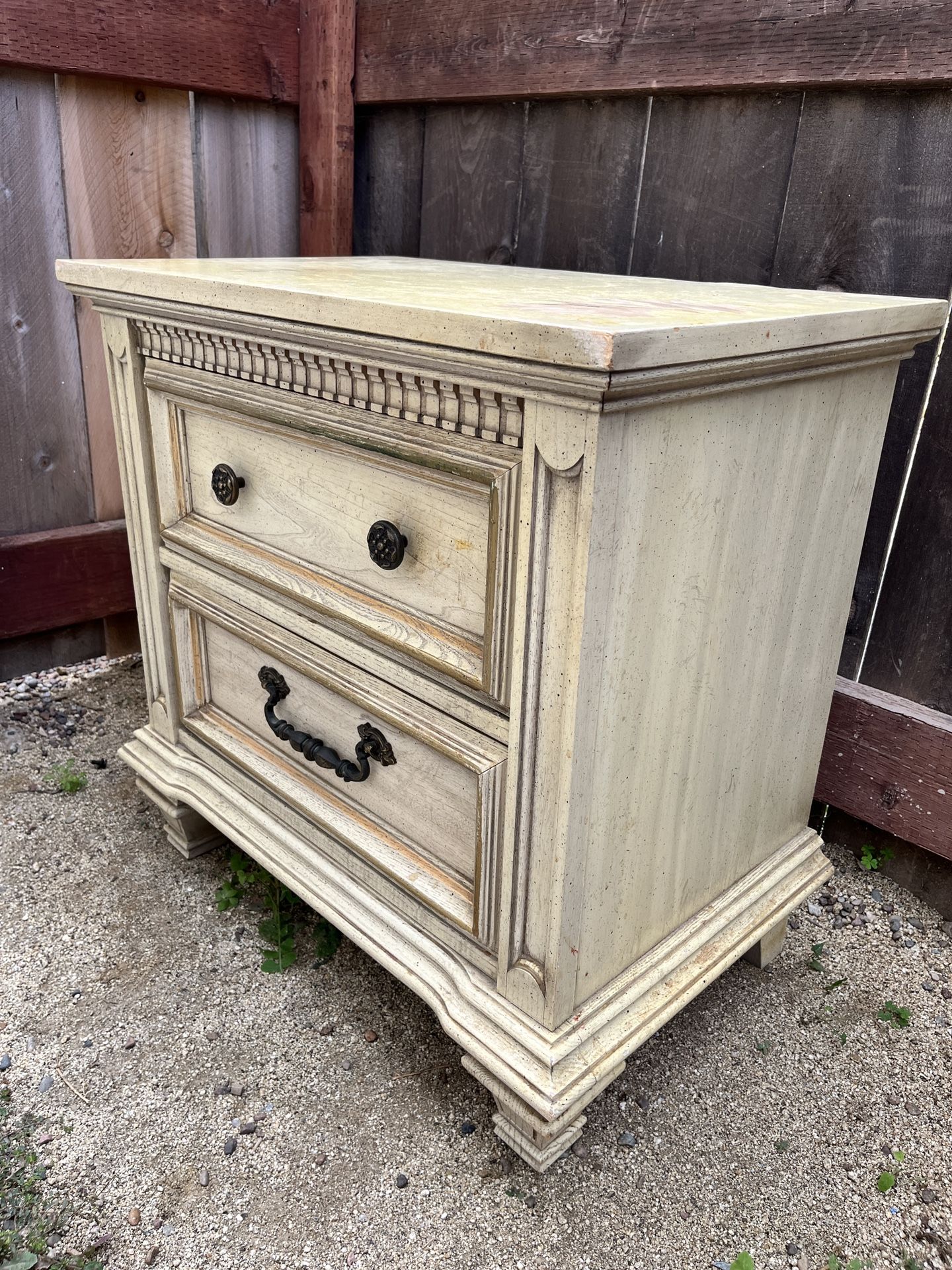 Nightstand Pair for Sale in San Diego, CA OfferUp