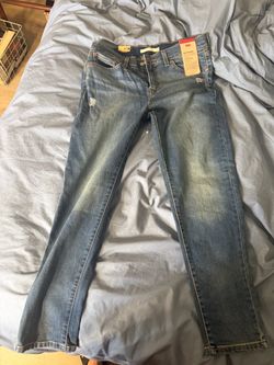 New Levi's Boyfriend fit jeans
