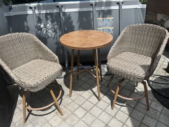 Hampton  Bay 3 Pieces 