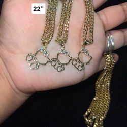 Hello Kitty Pendant & Chain