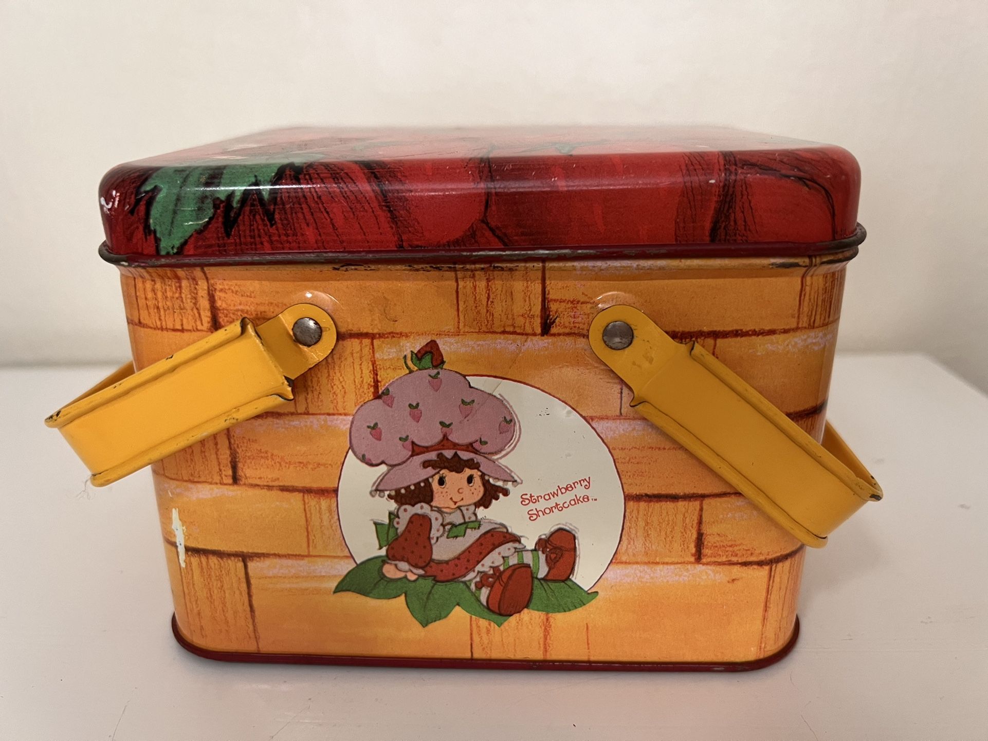 Vintage 80’s Strawberry Shortcake Tin Picnic Basket