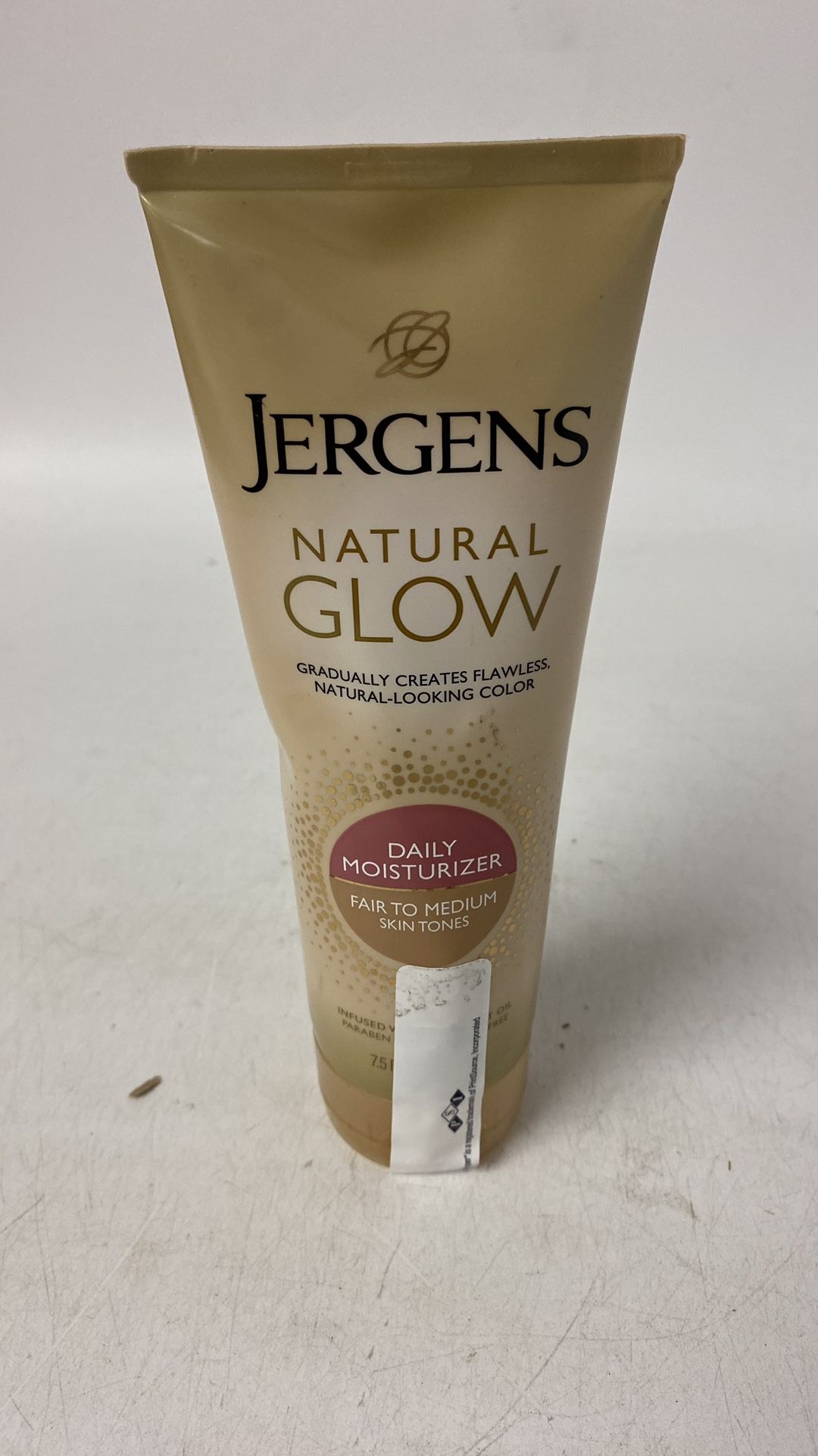 Jergens Natural Glow Revitalizing Daily Moisturizer, Fair to Medium, 7.5 Oz