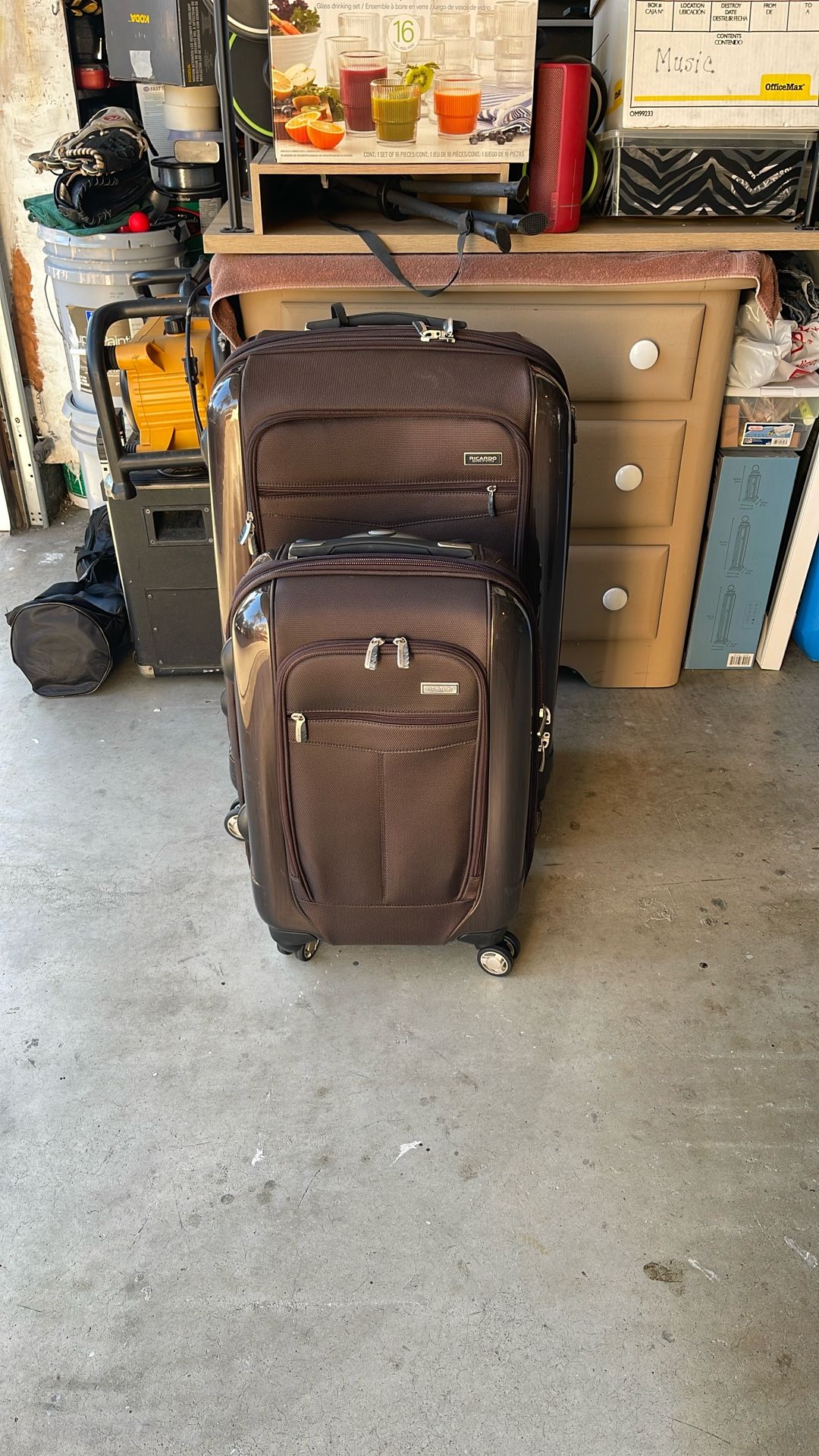 2 Pc  Dark Brn Luggage