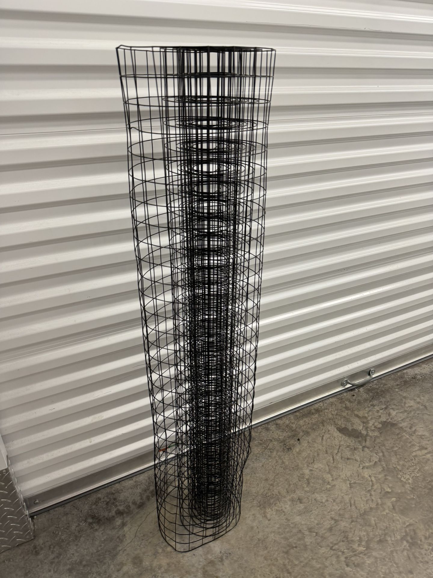 black welded wire mesh