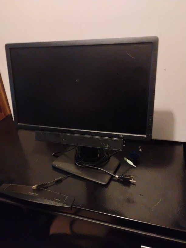 Monitor 17" Dell with Soundbar
