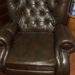 Single Reclining Sofa