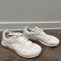Reebok Nano X4 Women Size 9 (near new)