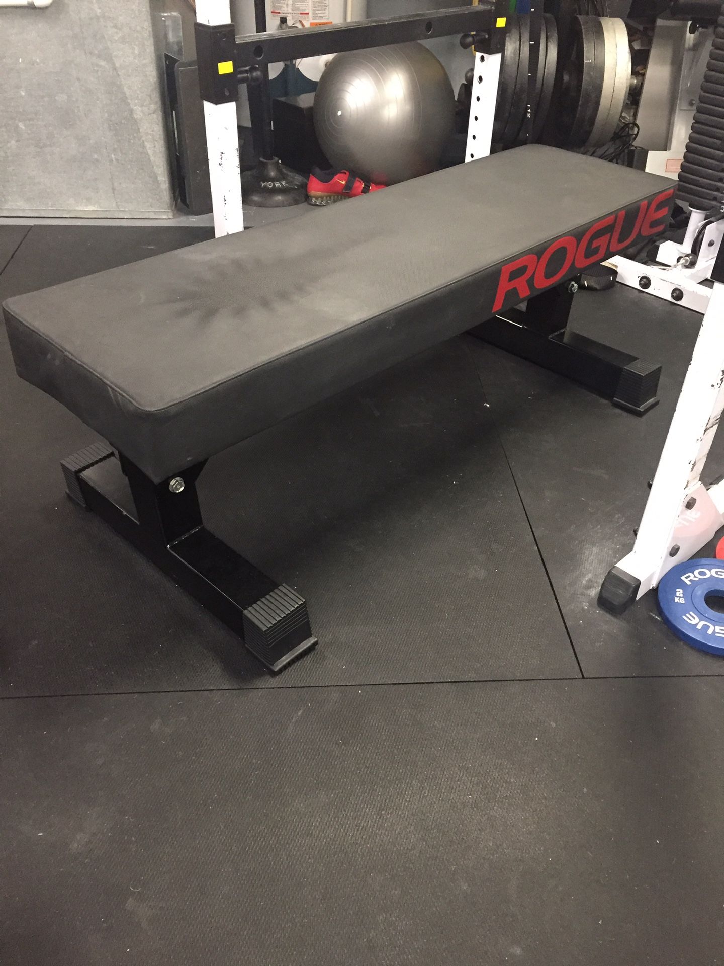 Rogue fitness Thompson Fat Pad and Titan bench