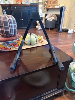 Black Metal Guitar 🎸 Stand