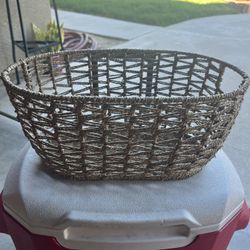 WIRE ROPE BASKET. $5