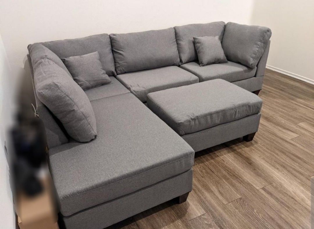 Brand New Grey Linen Sectional Sofa +Ottoman (New In Box)