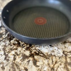 T-Fal Titanium Fry Pan 10 1/2”