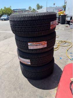 275/45/20 Arroyo set de Tires nuevas con 50.000 millas de garantía