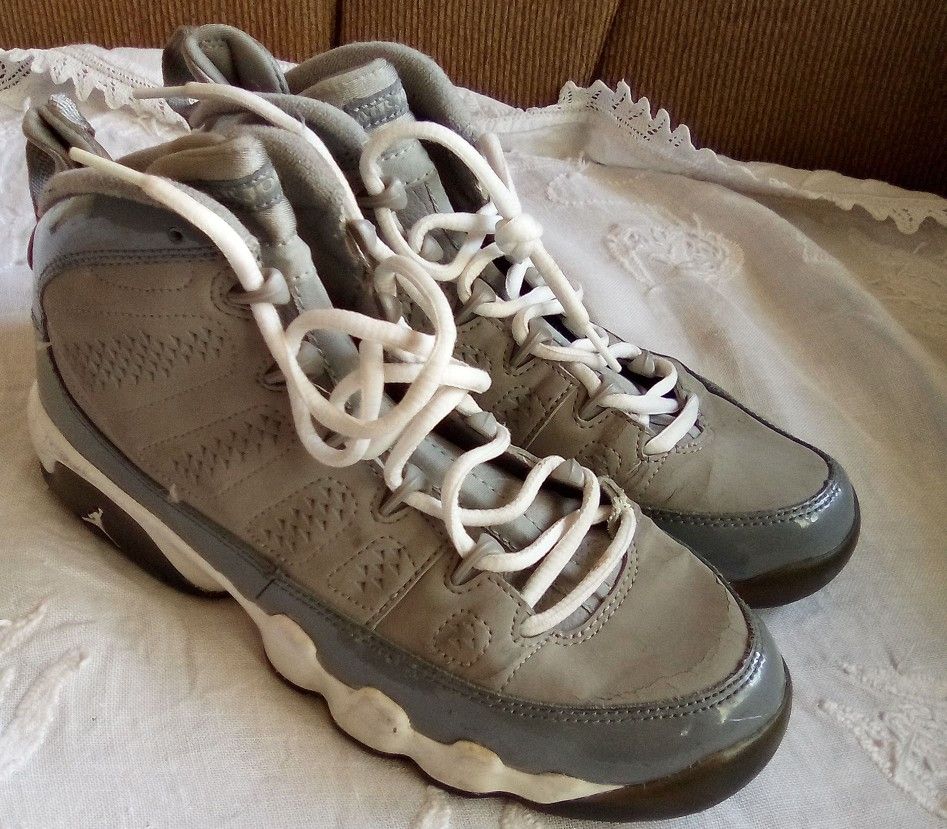 Nike Air Jordans High Top Gray White 6.5 B