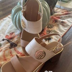 Ladies Shoes
