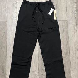 🔥 ESSENTIALS FEAR OF GOD BLACK SWEATPANTS – SIZE XS (NEW)