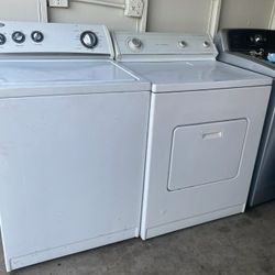 WHIRLPOOL TRADITIONAL TOP LOAD WASHER WITH AGITATOR AND GAS DRYER 