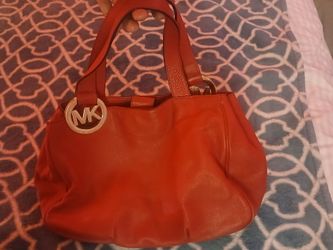 Extremely Beautiful mint condition Michael Kors purse.