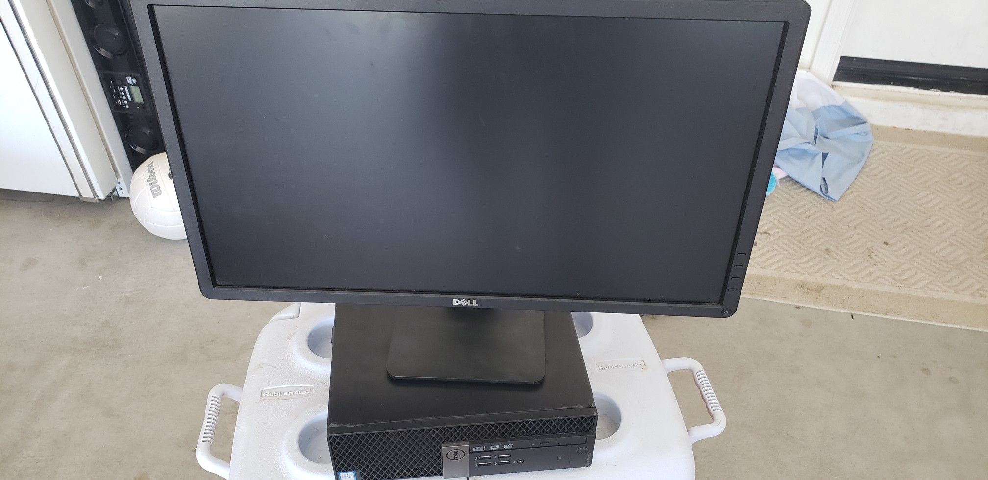 Dell 5040 Desktop w/ 24" Monitor