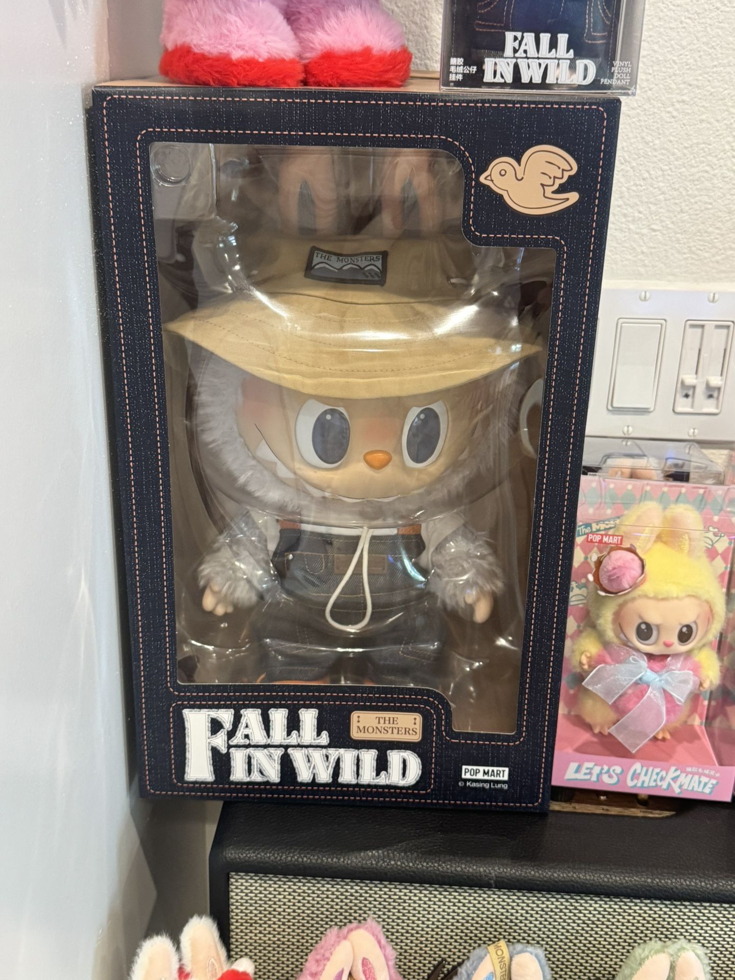 100% Authentic the MONSTERS FALL IN WILD SERIES-Vinyl Plush Doll