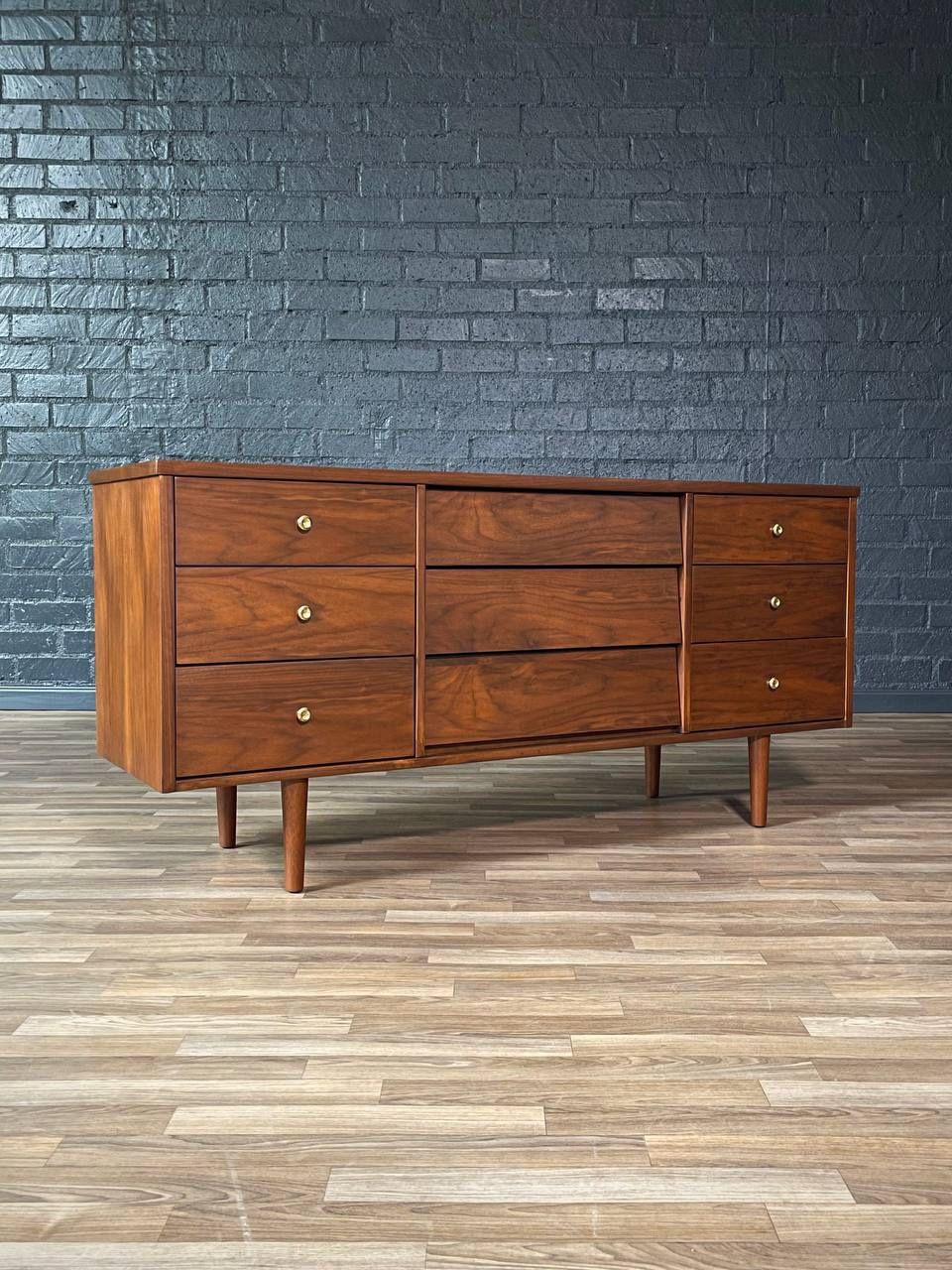 Mid-Century Modern Walnut Dresser by Harmony House, c.1960’s - Delivery Available