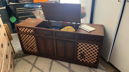 Motorola Console  AM/FM  LP stereo