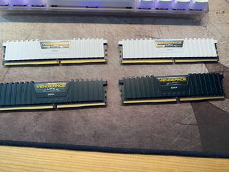 32gb DDR4 Corsair Vengeance LPX ram