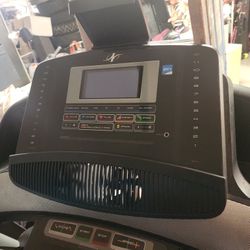 Nordictrack Treadmill Elite 3750 ...4 Sale!!