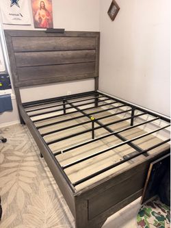 Queen Bedroom Sets x2