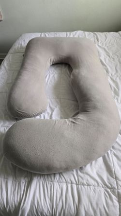Momcozy maternity pillow