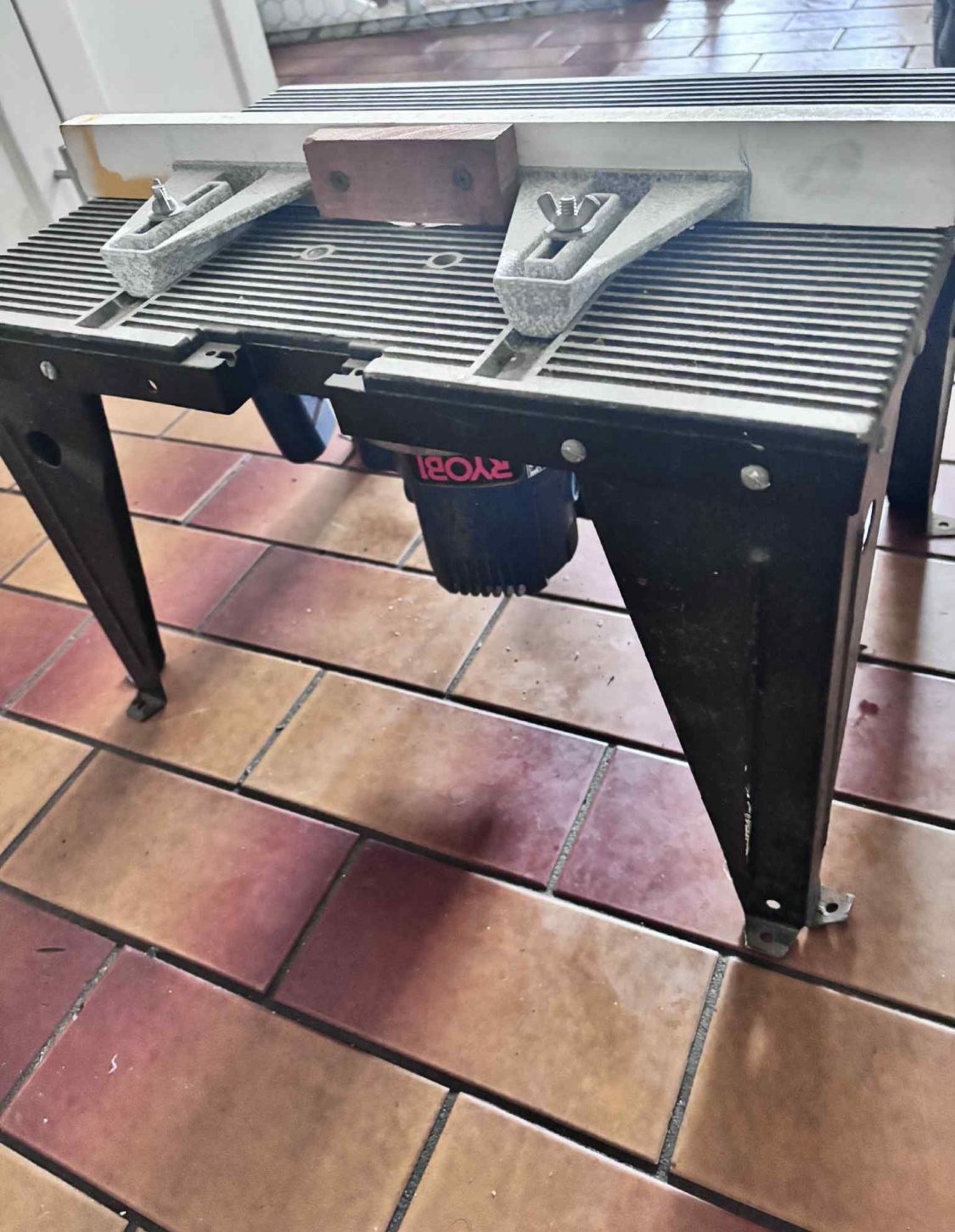 RYOBI CRAFTSMAN Router Table