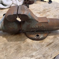 Bench Vise