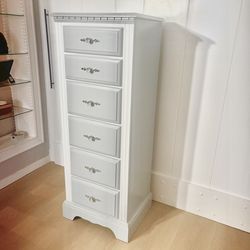 Broyhill Lingerie Chest/ tall Dresser
