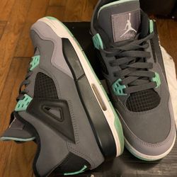 Jordan 4 Retro 5.5y (Please Read Description)