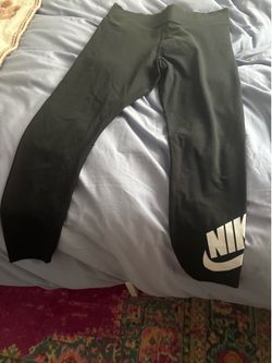 Women’s Nike Leggings 2 for $20