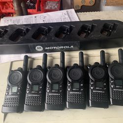 Motorola Cls 1410 Walkie Talkies 