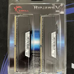 G.SKILL Ripjaws V Series 32GB (2 x 16GB) 288-Pin PC RAM DDR4 3200 (PC4 25600) Desktop Memory Model F4-3200C16D-32GVK